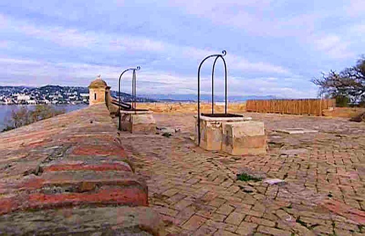 Toit de la forteresse &icirc;le de Ste-Marguerite